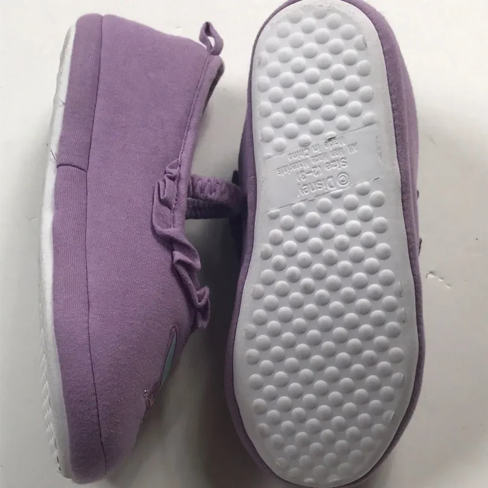 10/X$ 50 Disney Fiareis Girl Slippers Size 2/3